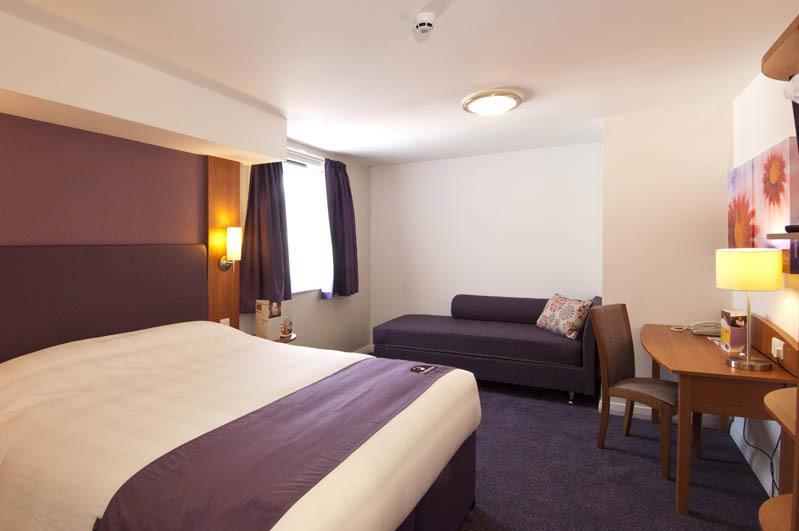 Premier Inn Liverpool City Centre - Moorfields 客房 照片