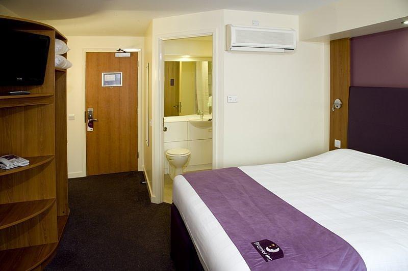 Premier Inn Liverpool City Centre - Moorfields 客房 照片