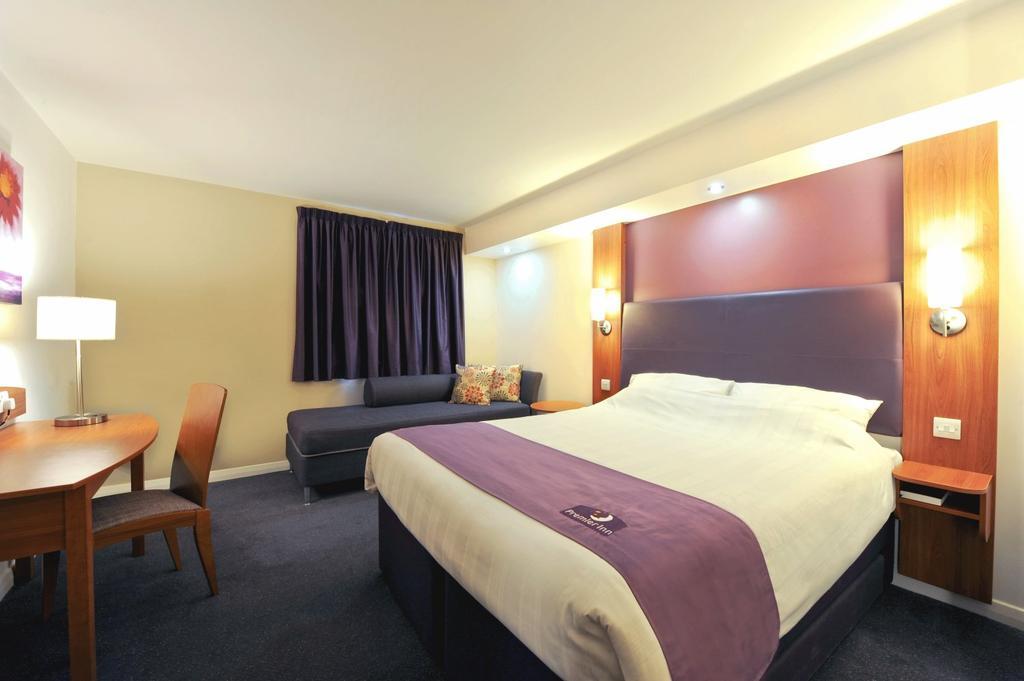 Premier Inn Liverpool City Centre - Moorfields 客房 照片